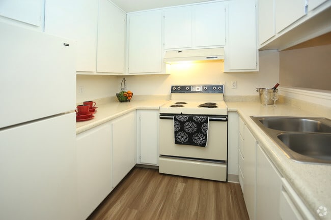 1 habitación, 1 baño - Sunrise Wood Apartments