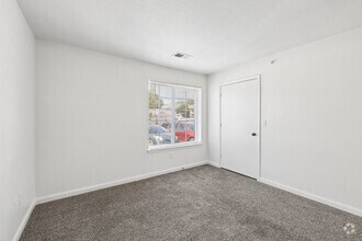 3BR, 2BA - 1,118SF - First Bedroom - Fieldstone Apartments