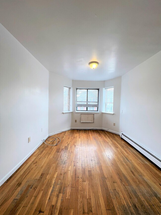 Building Photo - 52-16 94th St