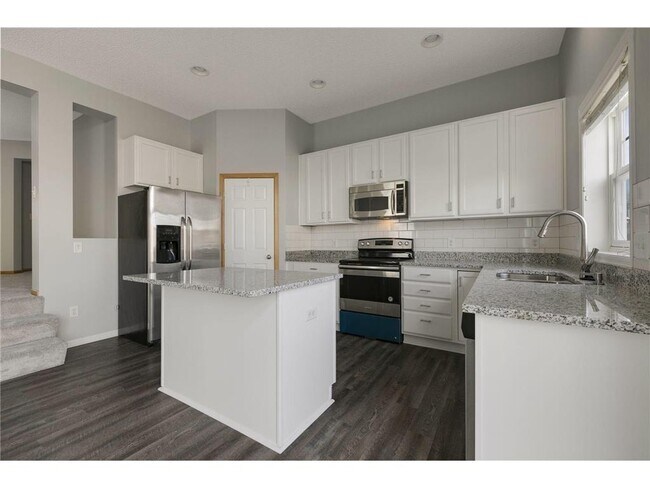 Foto del edificio - 5030 Fountain Lane N