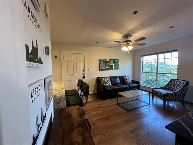 Building Photo - 18333 Roehampton Dr