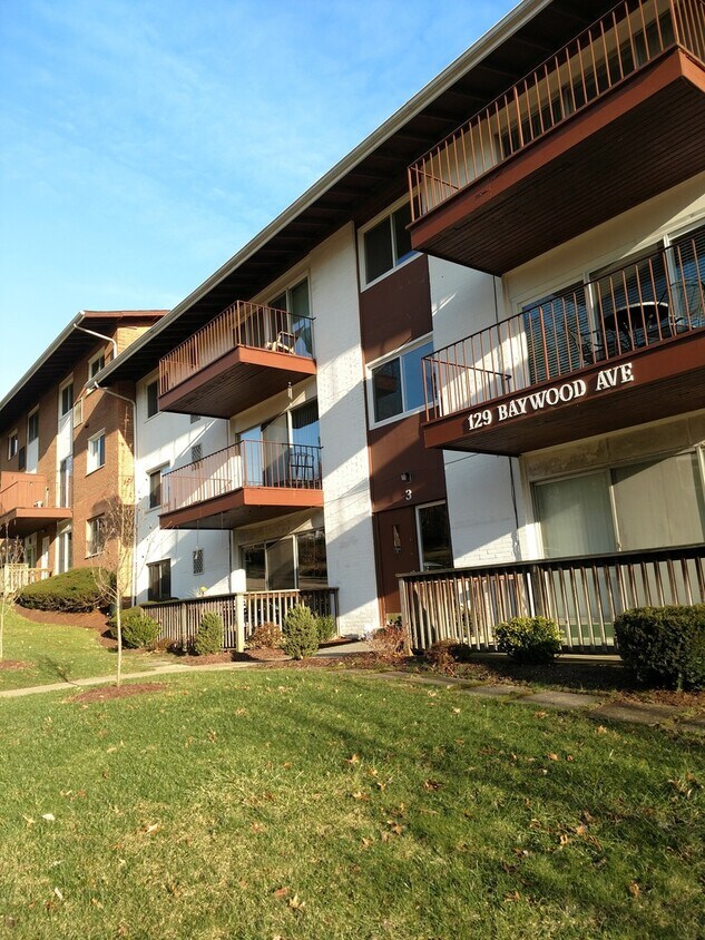 129 Baywood Ave Pittsburgh, PA 15228 Alquileres en Pittsburgh, PA