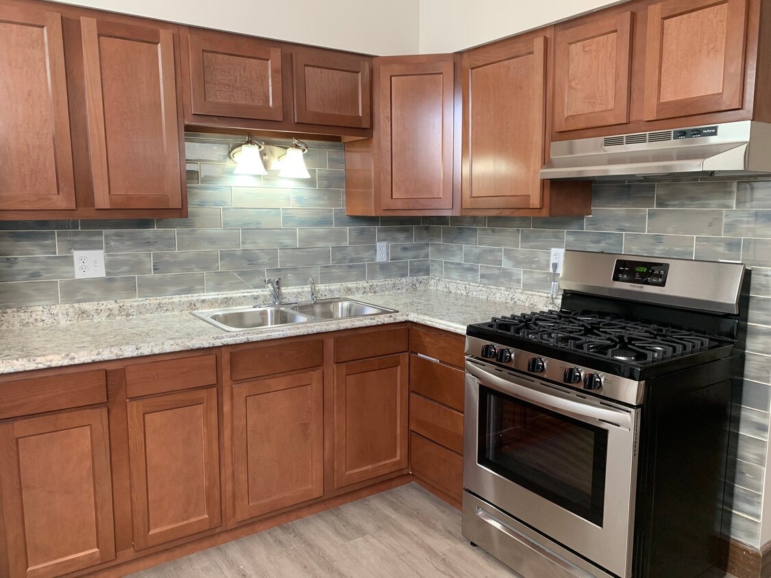 Foto principal - 2597 N Murray Ave