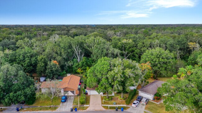 Building Photo - 17823 Cranbrook Dr