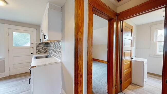 Foto del edificio - 3518-20 W.54th