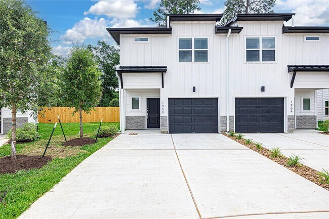 Foto del edificio - 1948 Longmire Villas Court