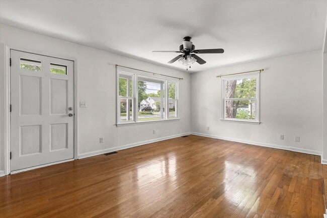 Photo - 1604 E Ridge Ave House
