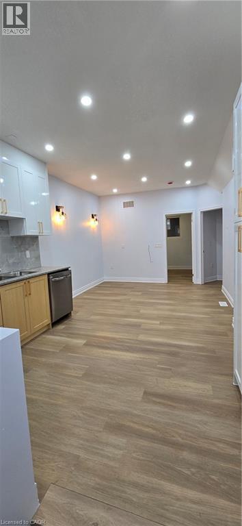 Photo du bâtiment - 183 Ottawa Street S