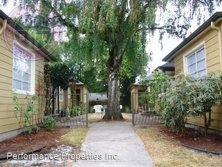 Primary Photo - 426 NE Prescott St