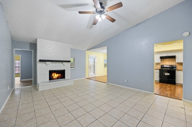 Foto del edificio - 7418 Boisenberry Ln