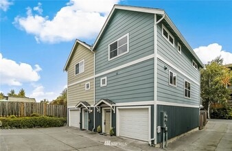 Building Photo - 2520 SW Trenton St