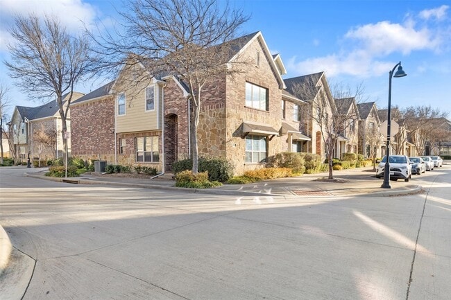 Photo - 201 Brick Row Townhome