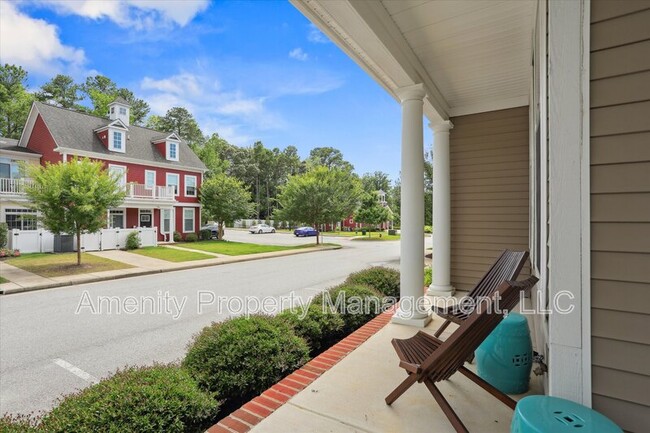 Building Photo - 2102 Promenade Ln