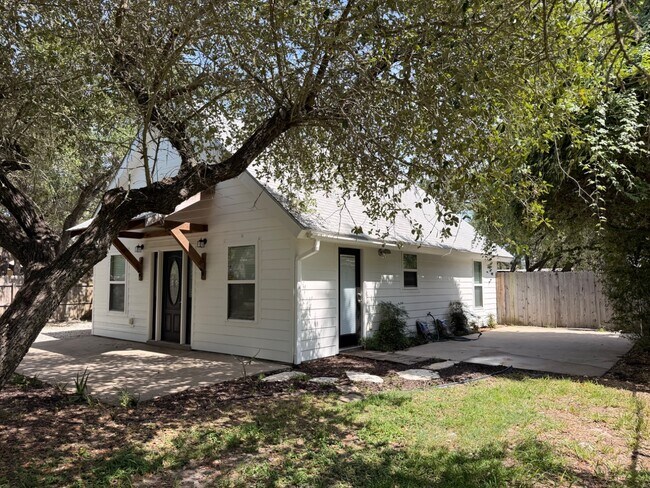 Foto del edificio - 206 Timber Ln Loop