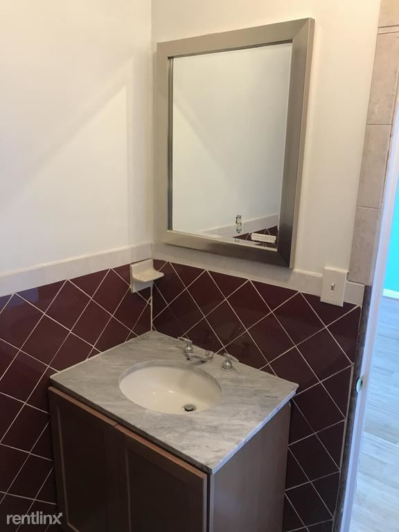Foto del edificio - 2 br, 1 bath Apartment - 844 N Carey St