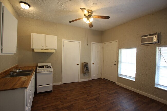 Foto del edificio - Coming Soon! Cozy 1 Bedroom, 1 Bath in Tyler!