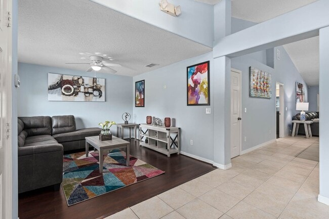 Photo - Large Beautiful Legacy Park Villa: 5BR, Pool & Near Disney House