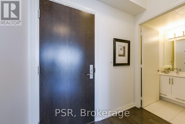 Photo du bâtiment - 460-1460 Adelaide St E