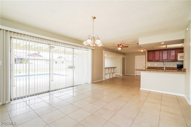 Foto del edificio - 605 SE 35th St