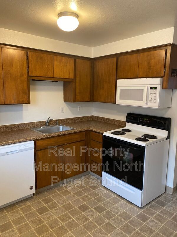 Foto del edificio - 2408 Grand Ave