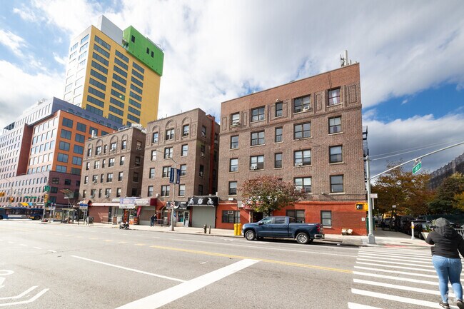 Fotografía de Buikding - 2440-2450 Amsterdam Ave