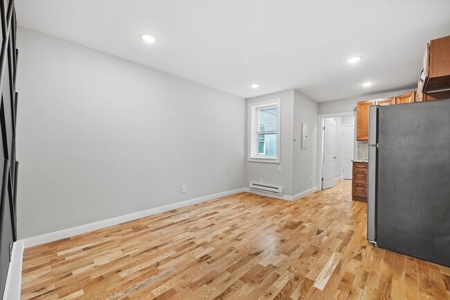 Building Photo - 6942 Torresdale Ave