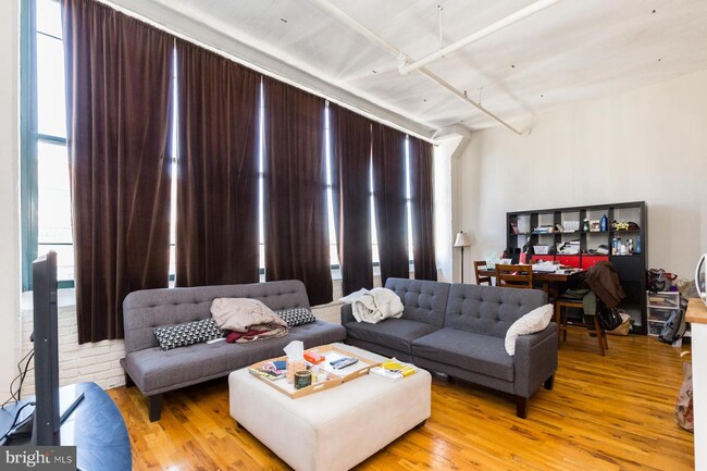 Building Photo - 314 N 12th St