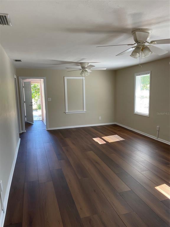 Building Photo - 135 E Orange St