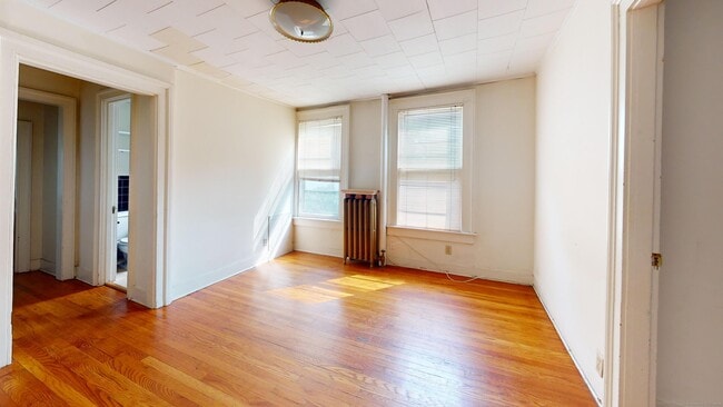 Building Photo - 459 Orange St
