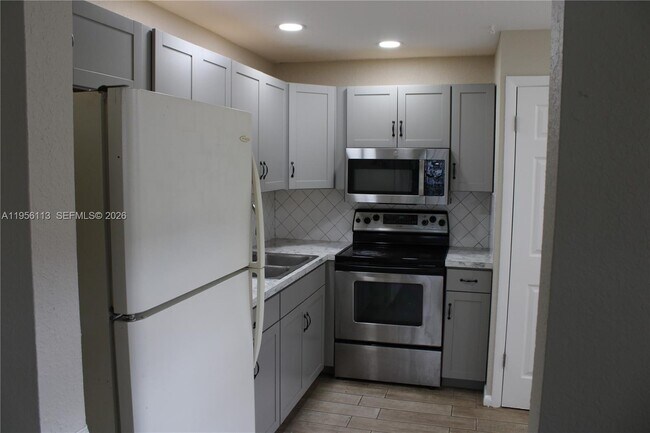 Foto del edificio - 2740 SW 46th St