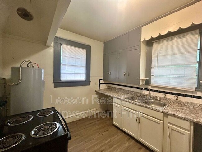 Foto del edificio - 3022 Lillian St