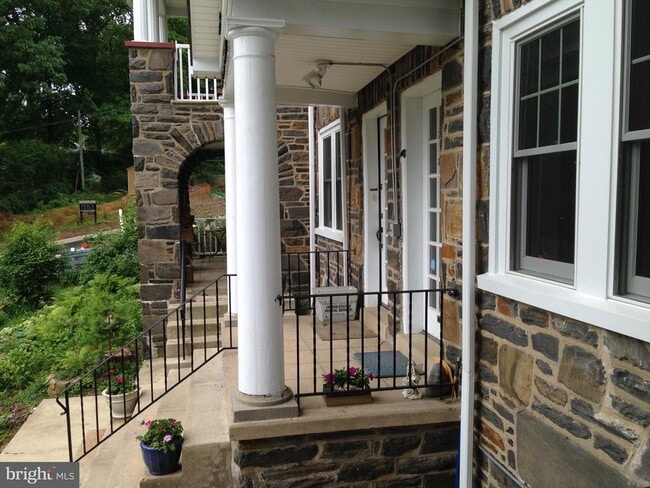 Foto del edificio - 33 Price Ave