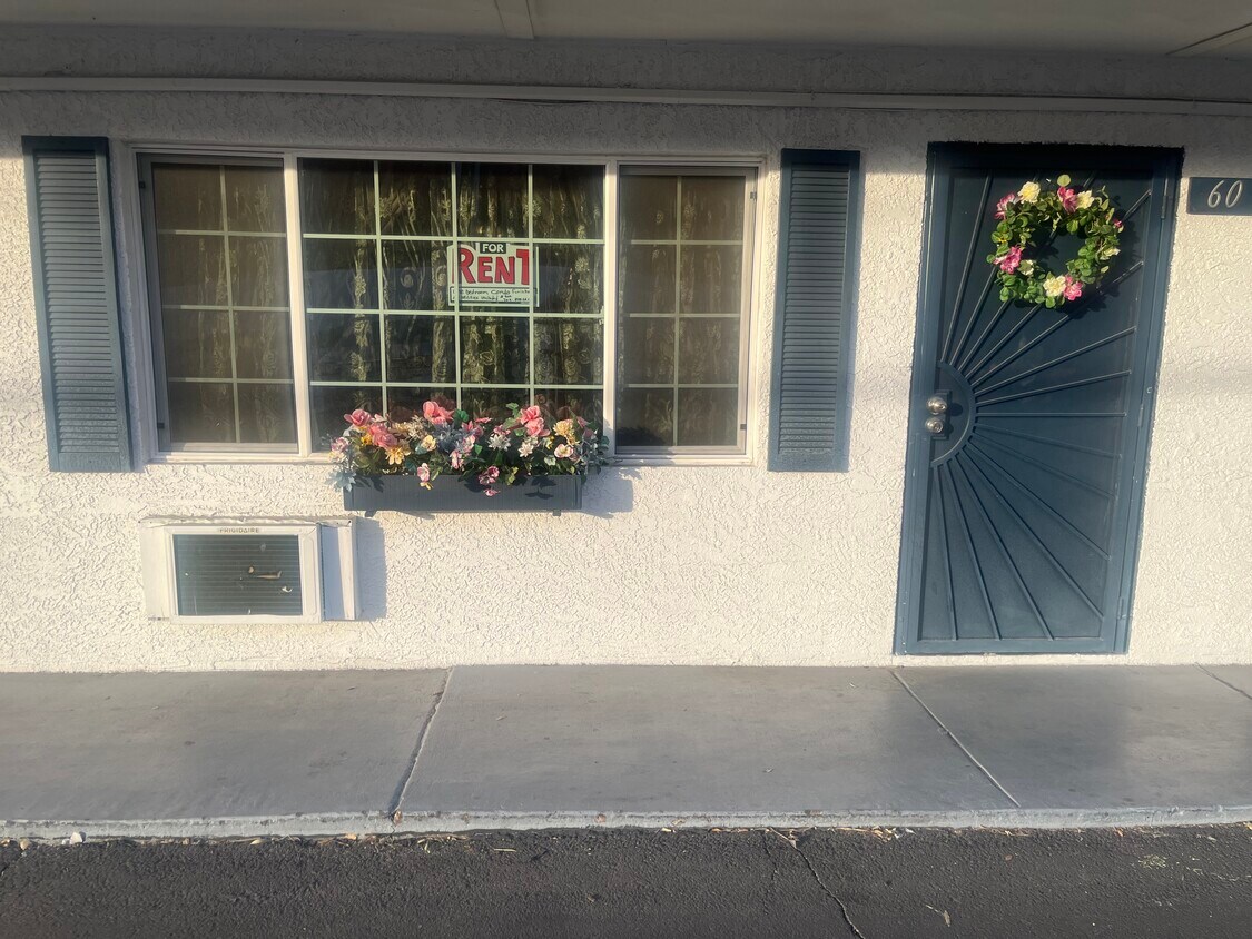 Foto del edificio - 4600 University Center Dr