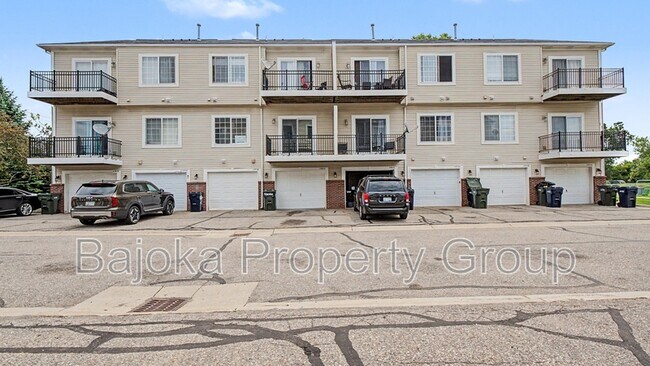 Foto del edificio - 43018 Burlington Dr