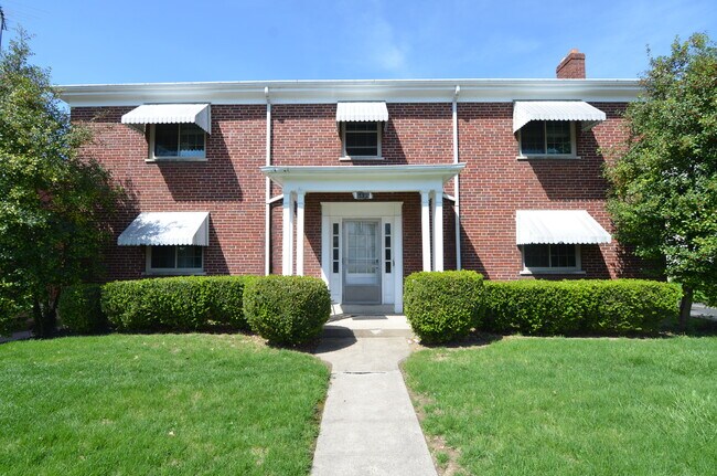 Foto del edificio - 6835 Plainfield Rd
