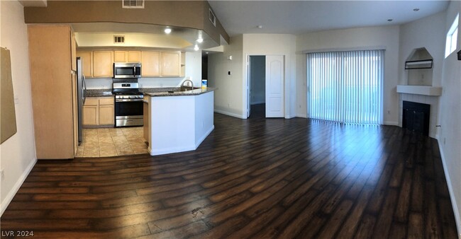 Building Photo - 6913 Cobre Azul Ave