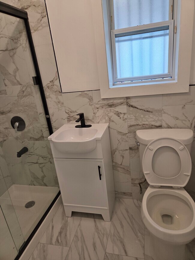 Foto del edificio - 17724 106th Ave