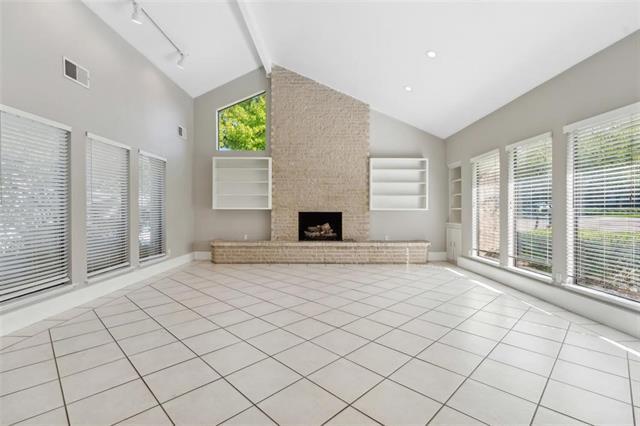 Foto del edificio - 17015 Graystone Dr