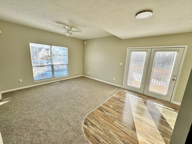 Photo - 111 Stratford Ct Townhome