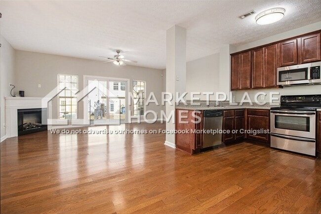 Foto del edificio - 4157 Park Chase Dr