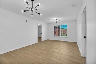 Interior Photo - The Ariel - Beautifully Renovated!
