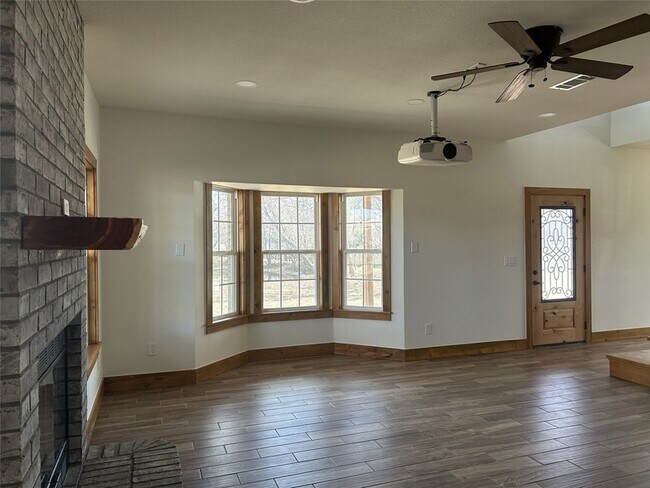 Building Photo - 307 Co Rd 4790