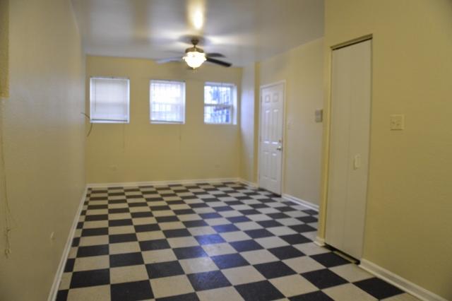 Building Photo - 3324 W Le Moyne St