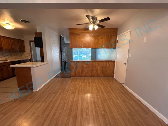 Foto del edificio - 12407 NE Knott St