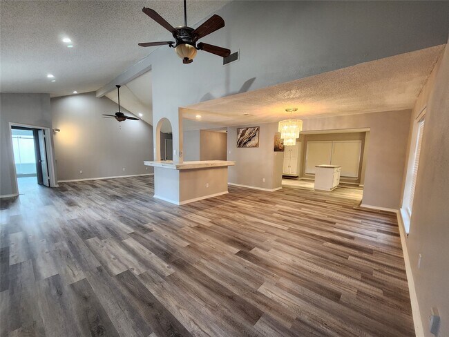 Foto del edificio - 12239 Kleinmeadow Dr