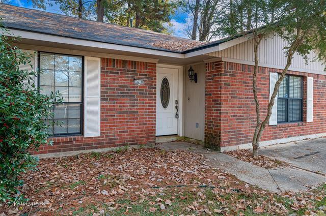 Foto del edificio - 3410 Woodvine Cir