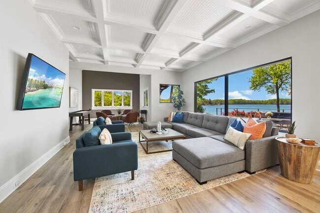 Building Photo - Paradise Peninsula