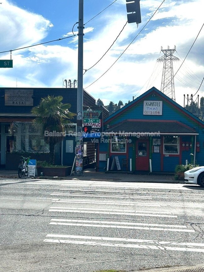 Building Photo - 469 N 36th St