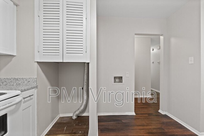 Building Photo - 6433 Edward St