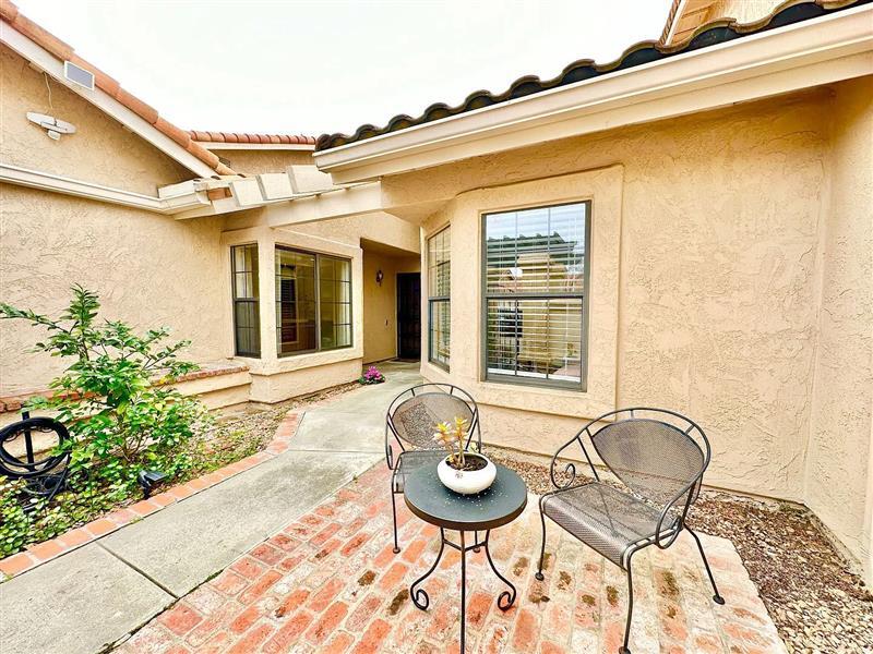 Primary Photo - 15664 Via Calanova, San Diego